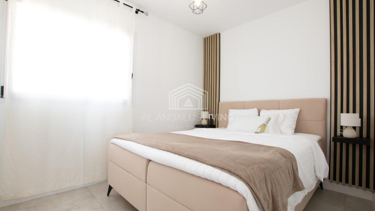 Апартаменты Panoramic Sea Views And Direct Access To The Beach From The Community In Torrenueva Малага Экстерьер фото